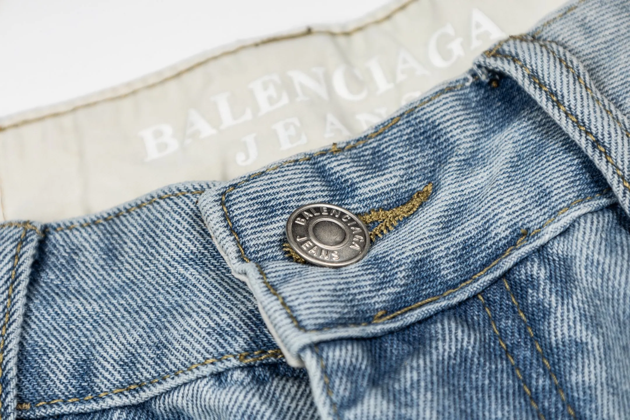 Ss 26 Balenciaga ， ， ， 。 ， ， ， ， 。 ：1930# ：Light Blue Size：1 2 3 4